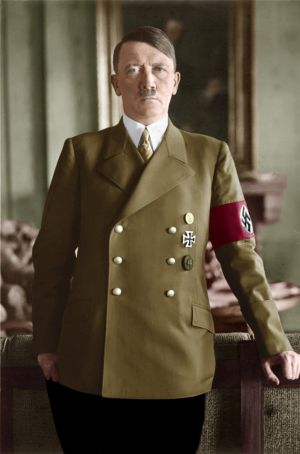 Adolf Hitler, 1938.jpg