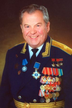 Pavel Romanovich Popovich.jpg